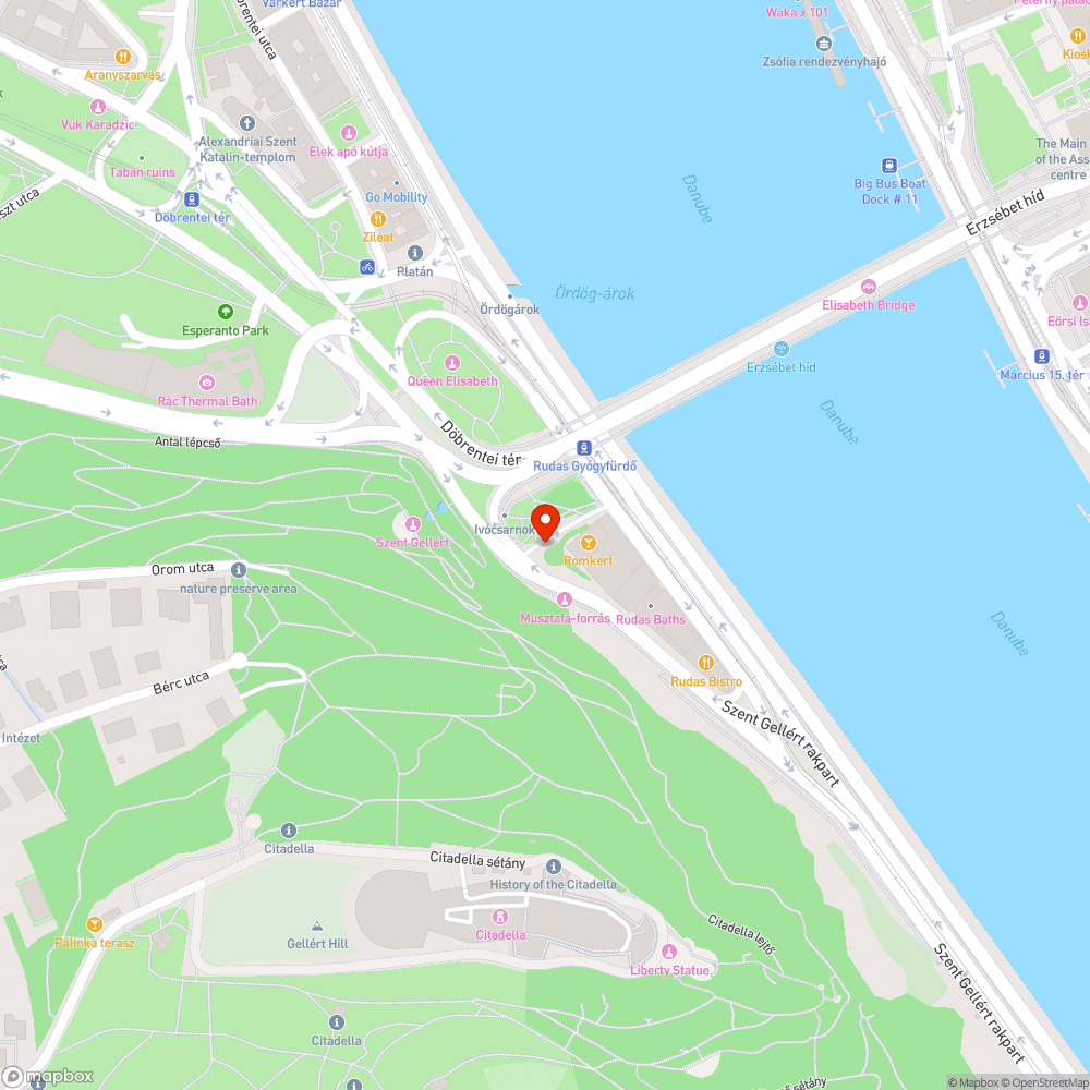 Felújításra szoruló járdaszakasz a Rudas fürdőnél. bejelentés helye