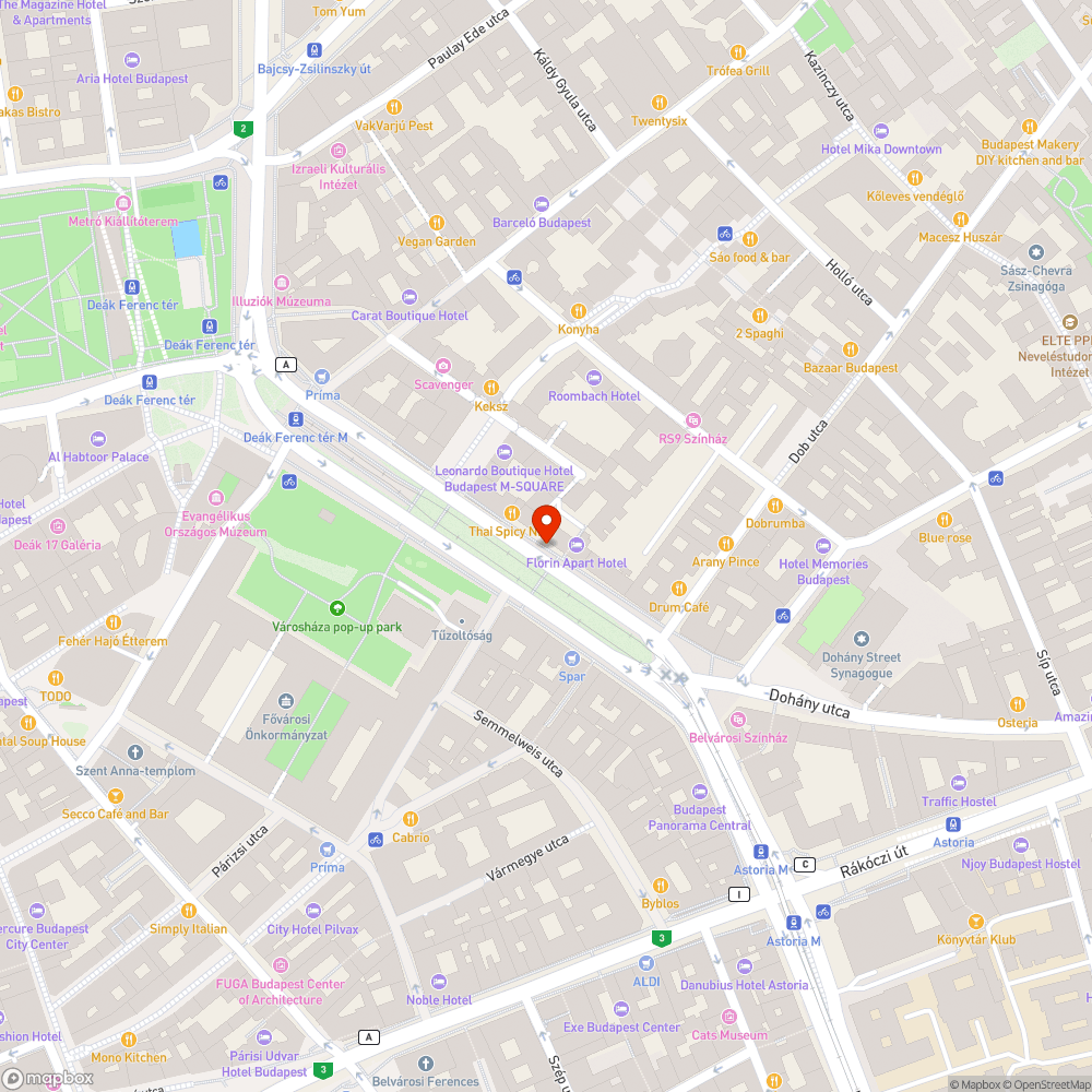 A földből kifordult pad bejelentés helye