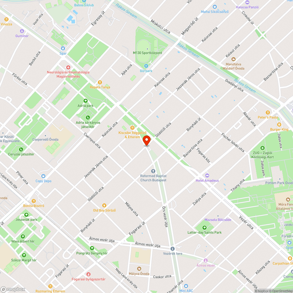 Funkció nélküli tábla a fában bejelentés helye