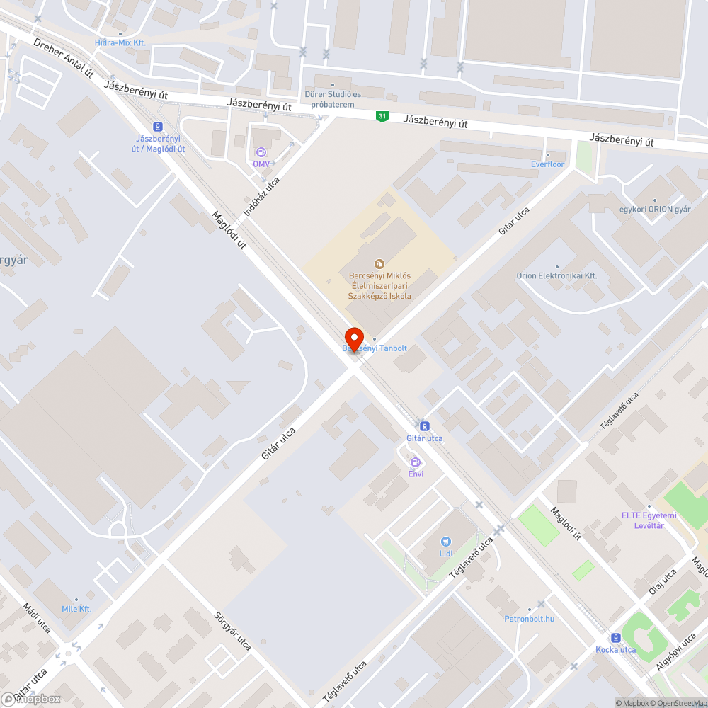 Balesetveszélyesen széttört járda, útpadka bejelentés helye