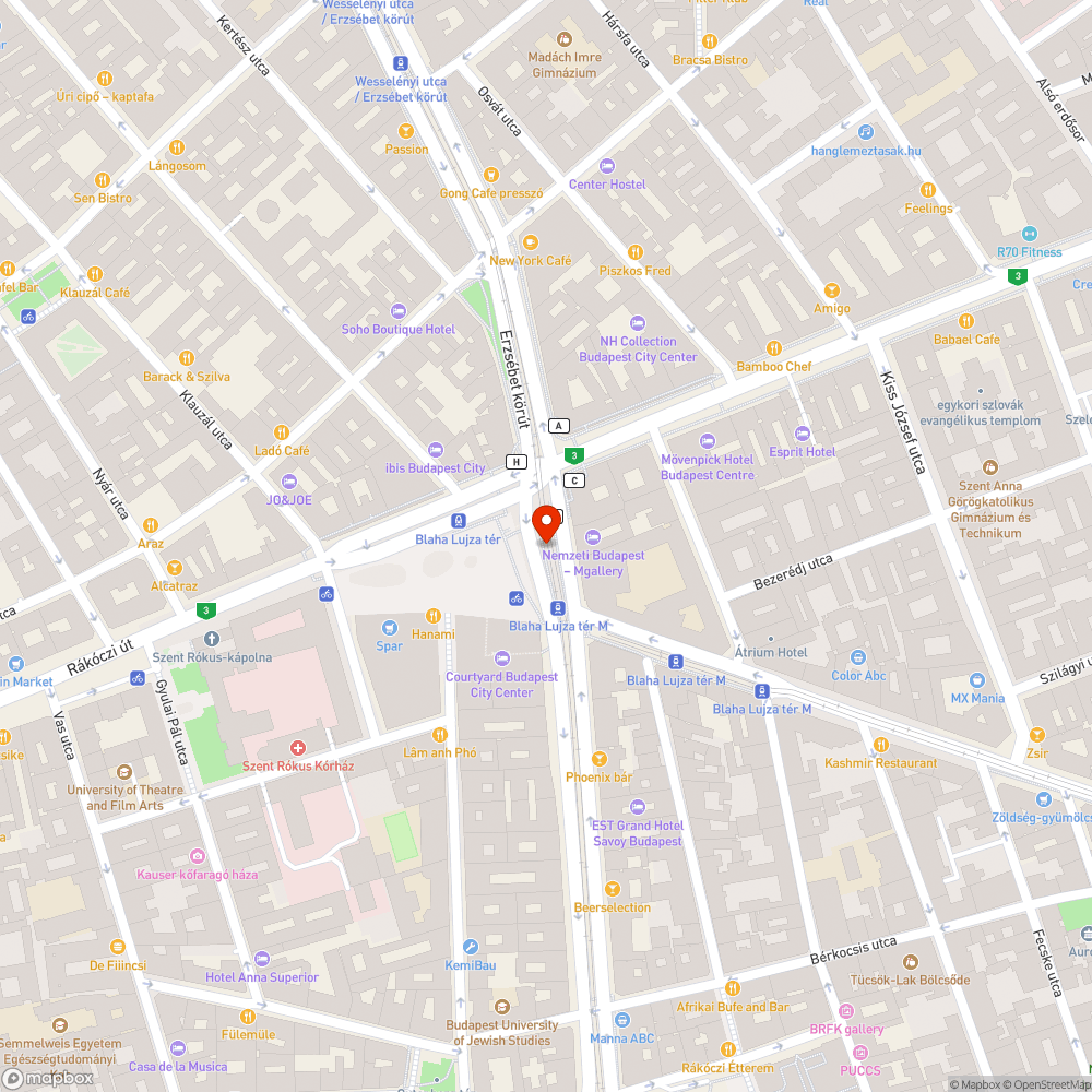 Egy darab nagyon megkopott pad bejelentés helye