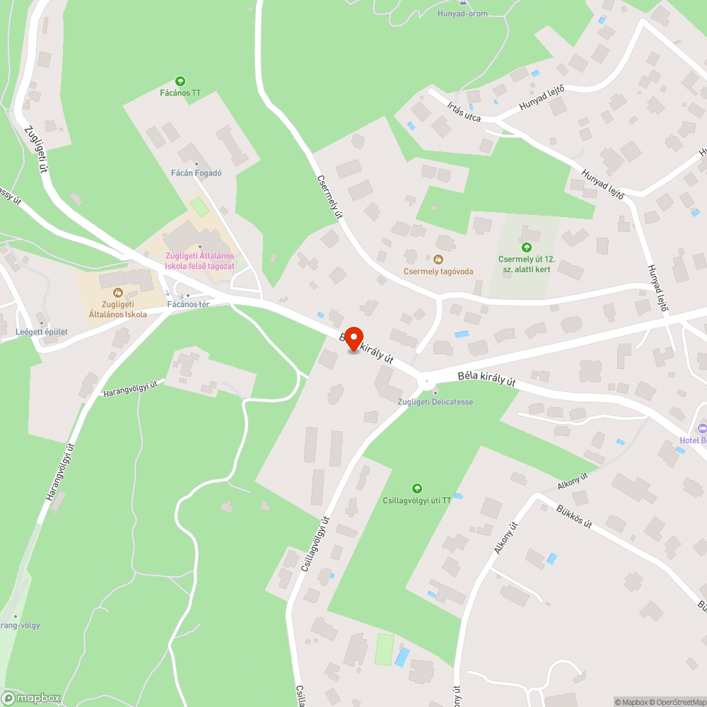 Kátyúban összegyűlt sáros víz felcsapódik a házfalra bejelentés helye