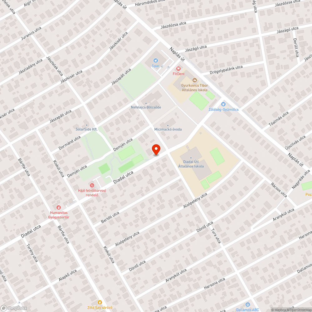 Kiszáradt fák a buszmegálló körül bejelentés helye