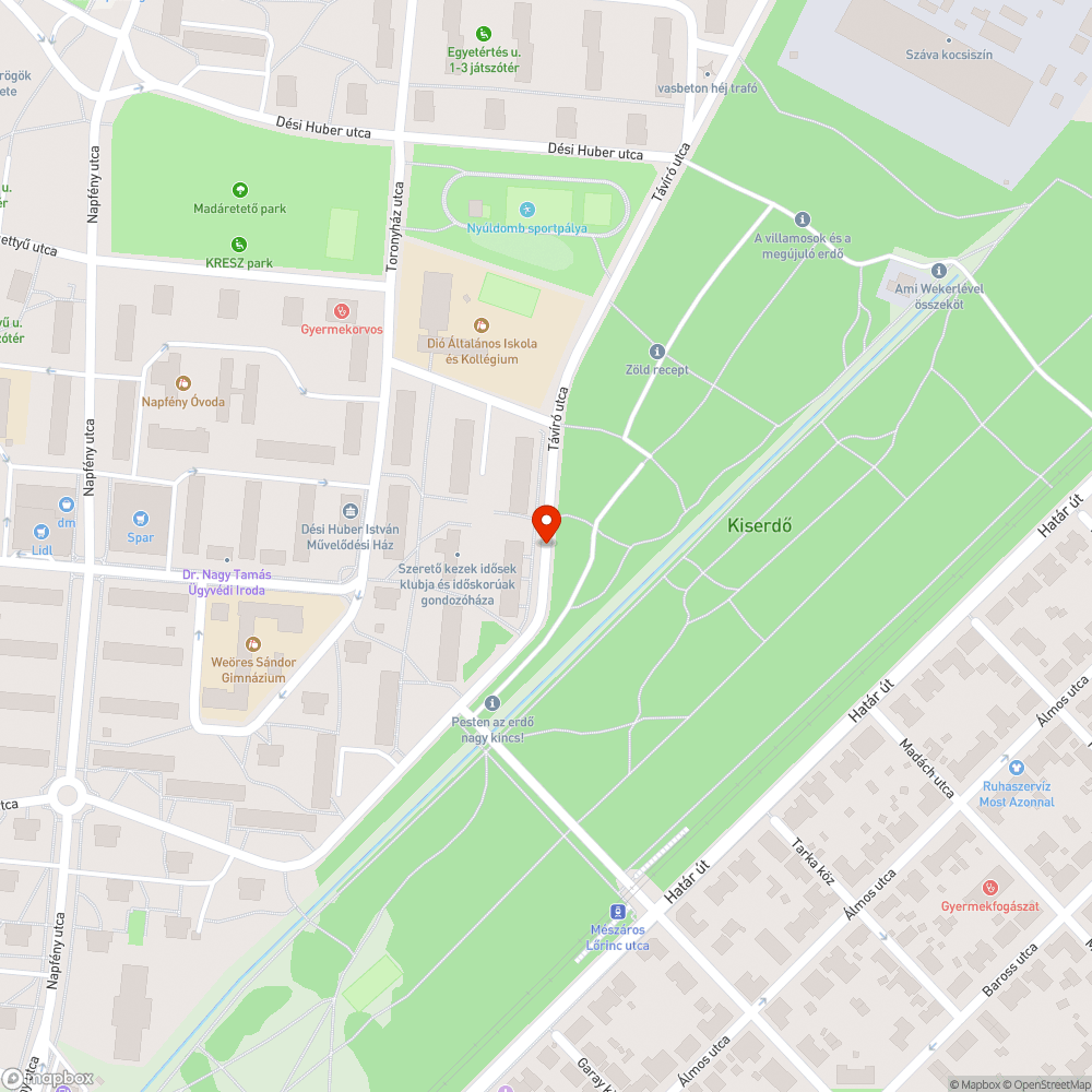 Parkolóra rádőlni készülő fa bejelentés helye