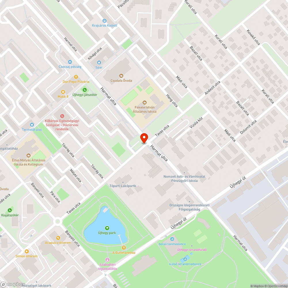 Elfordult közúti tábla, kátyú, lekopott jelzések bejelentés helye