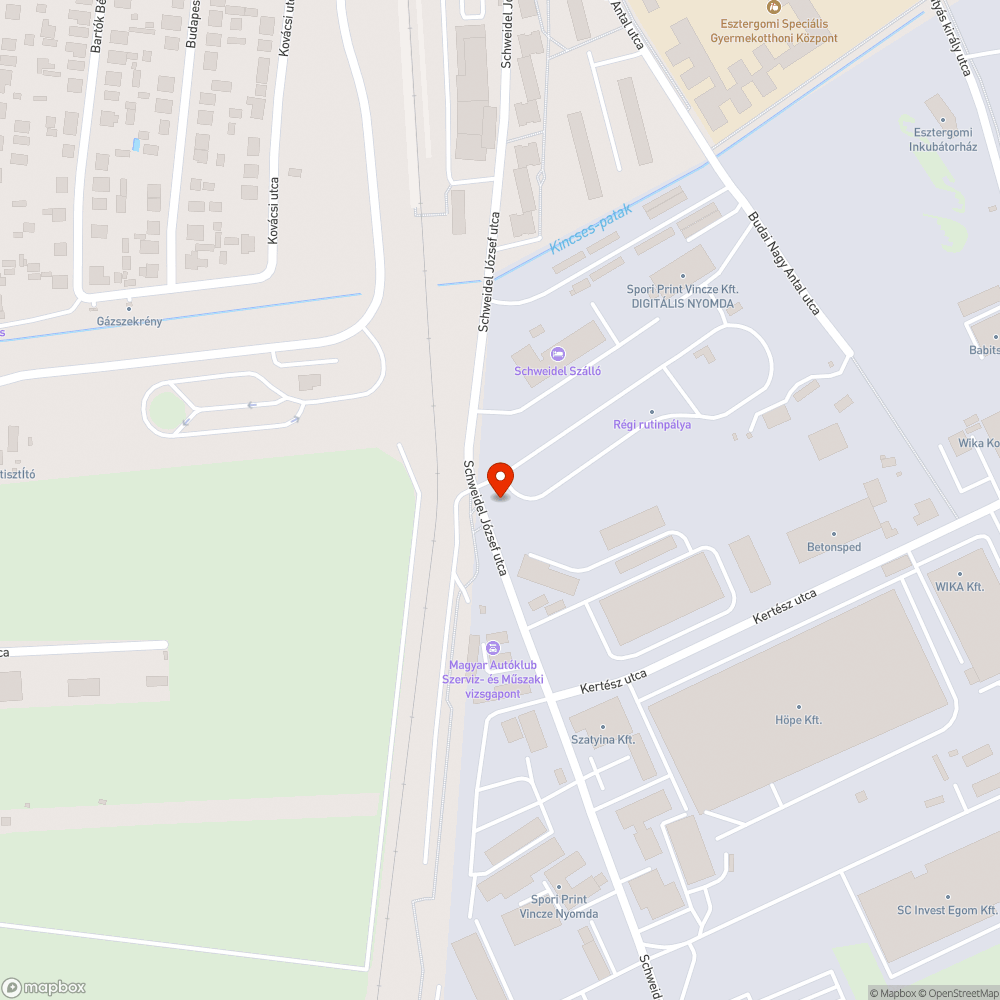 Elhanyagolt zöld terület + elhagyott "bódé" bejelentés helye