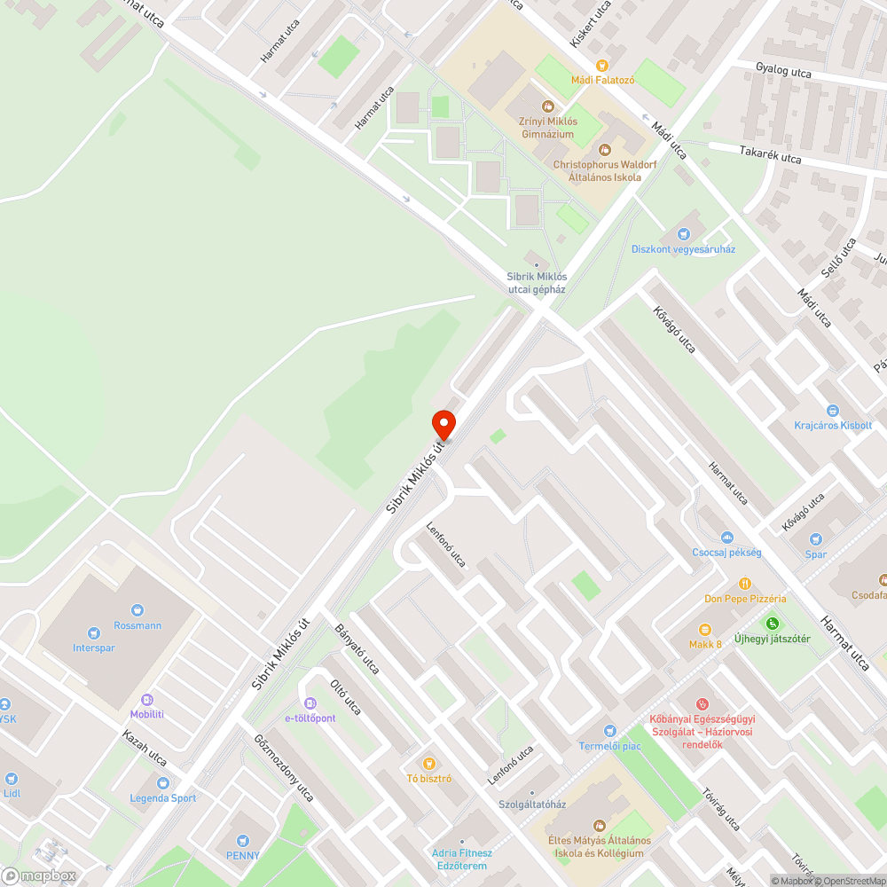 Nagyon megkopott pad egy buszmegállóban bejelentés helye