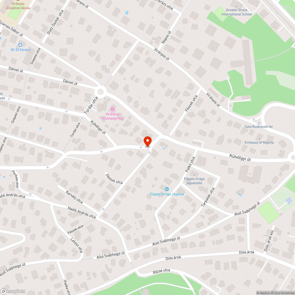 Úttestre behajló zöld növényzet közlekedést akadályoz bejelentés helye