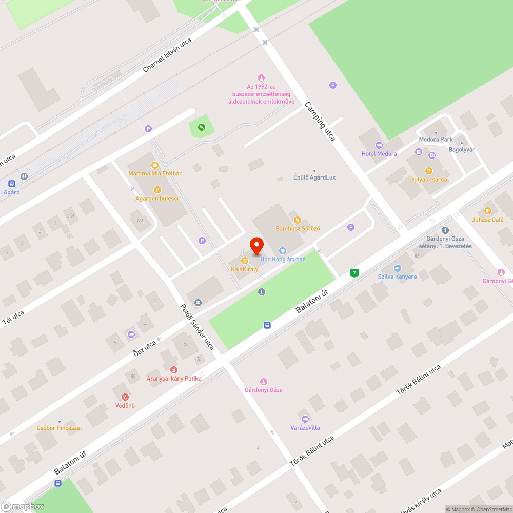 Törött szélű aknafedél a Posta mellett bejelentés helye