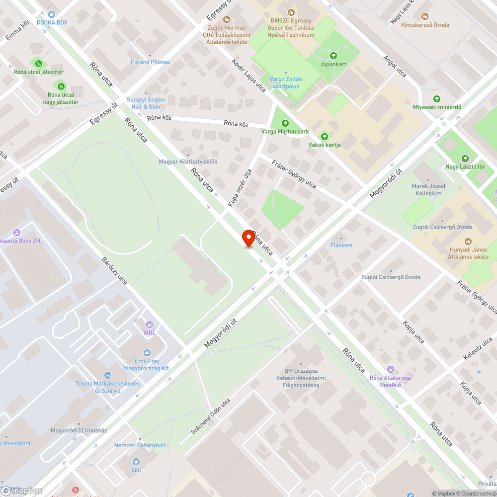 Hiányos, gazzal benőtt aknafedél bejelentés helye