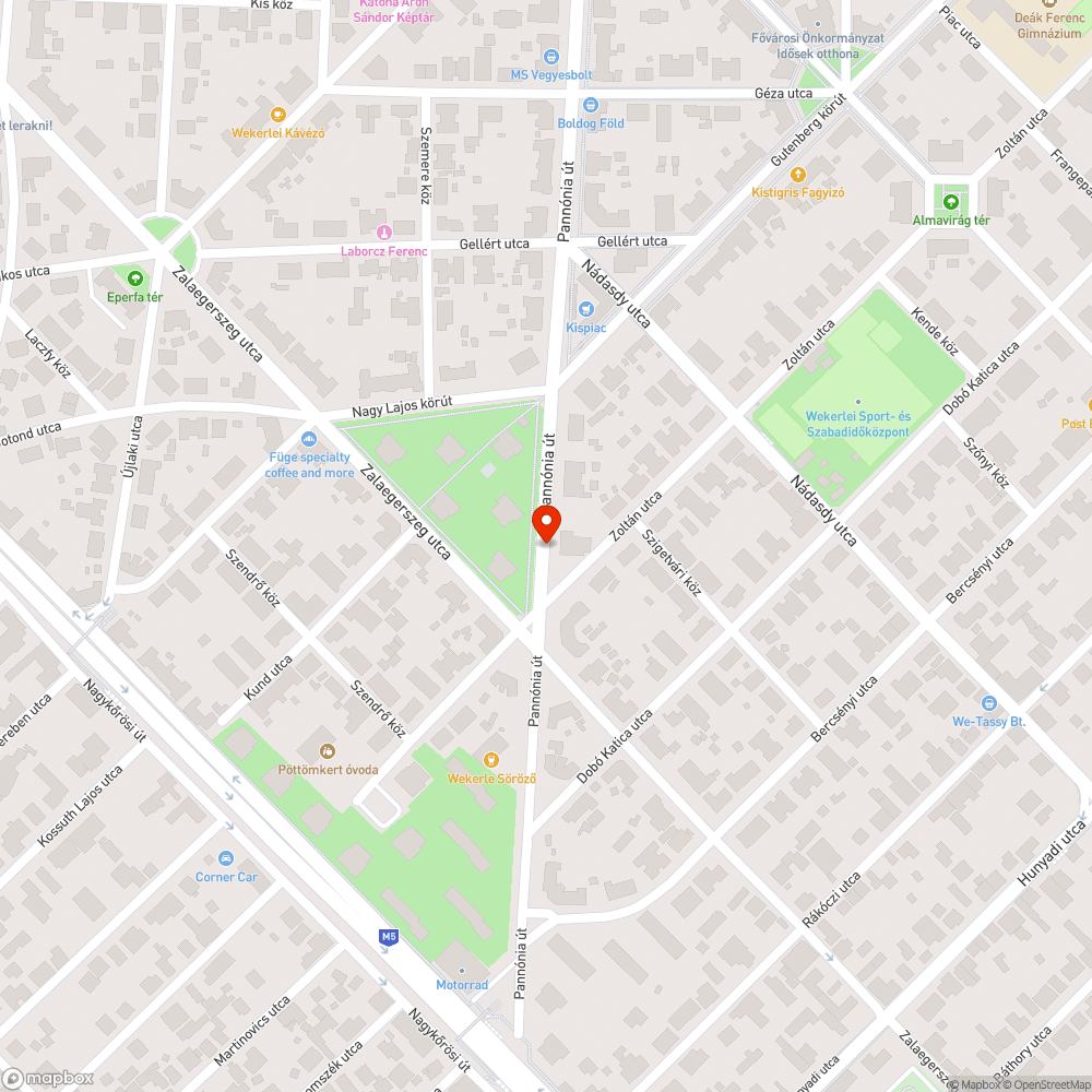 Összefirkálták a buszváró üvegfalát bejelentés helye