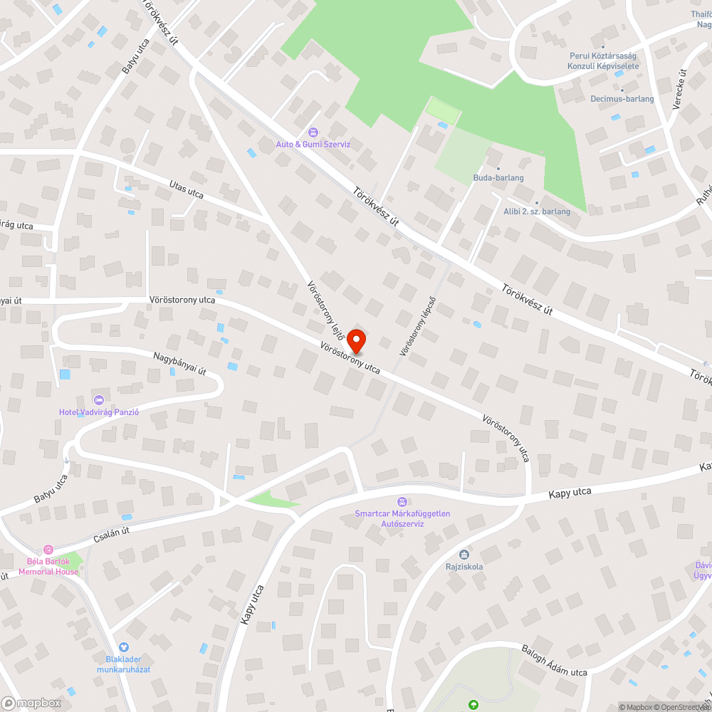 Közlekedési táblát növényzet takarja bejelentés helye