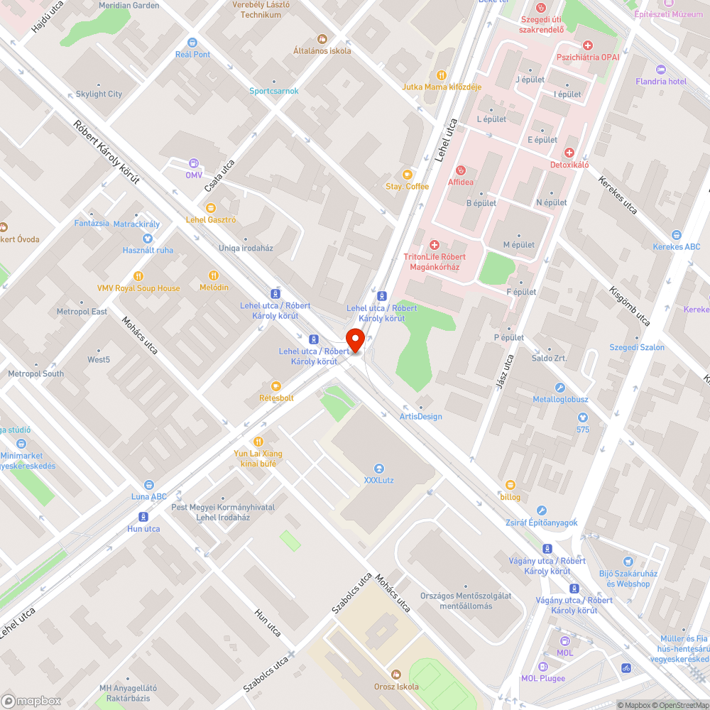 Elkopott kanyarodni tilos tábla bejelentés helye