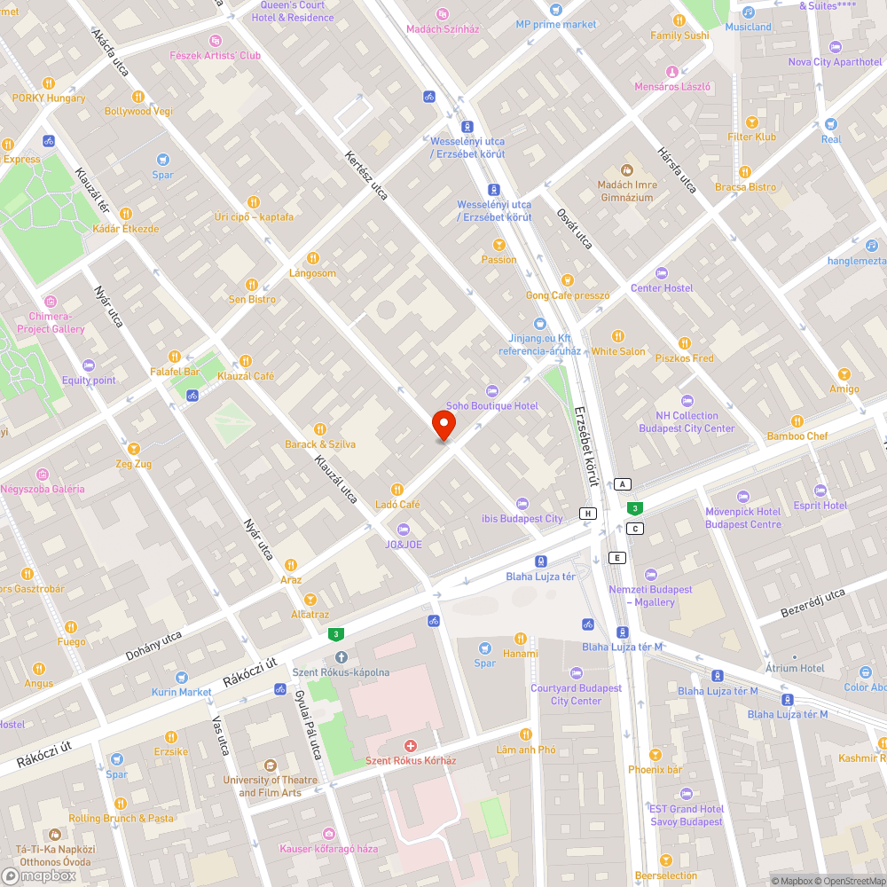 Rollerek elfoglalják a parkolóhelyeket bejelentés helye