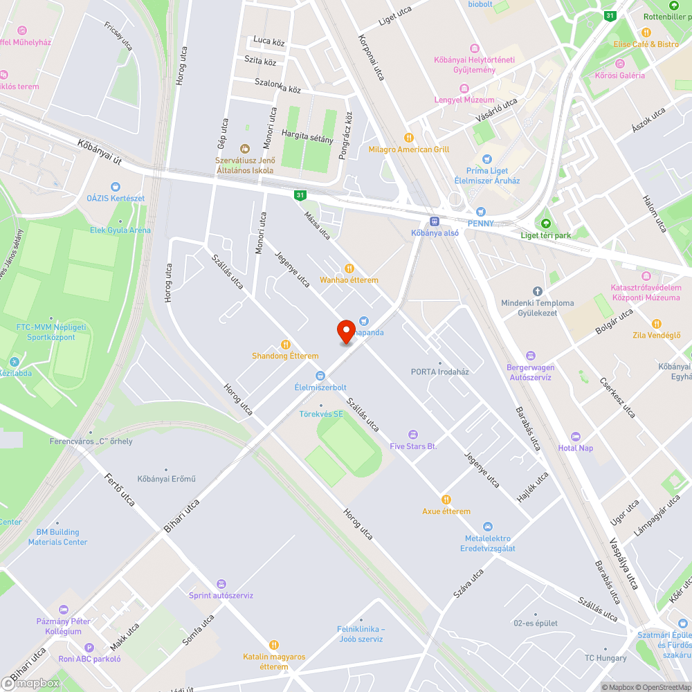 Kiszáradt fák a NAV épülete előtt bejelentés helye