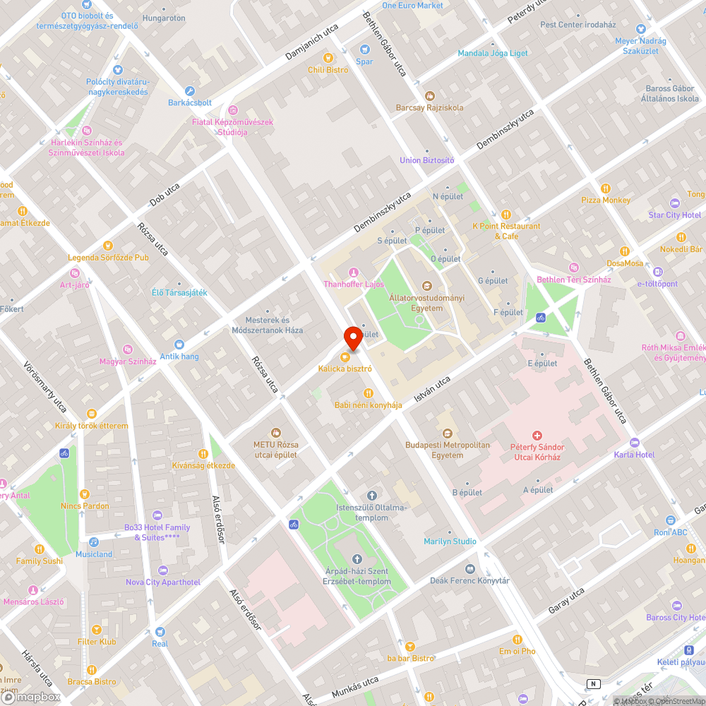 Épület előtti akácok bejelentés helye