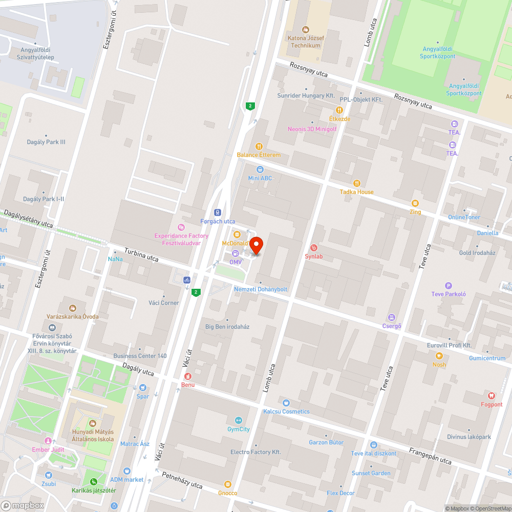 Fák által kitakart KRESZ-tábla bejelentés helye