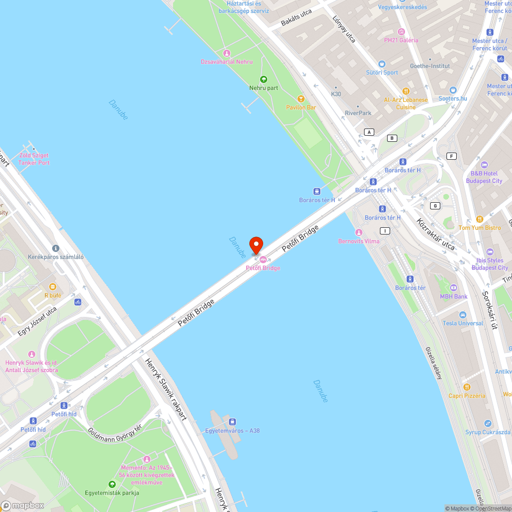 Kátyúk a Petőfi híd járdáján bejelentés helye