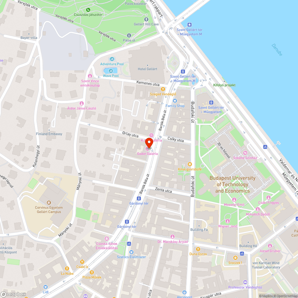 Átgondolatlanul lerakott utcabútorokkal leszűkített járda bejelentés helye