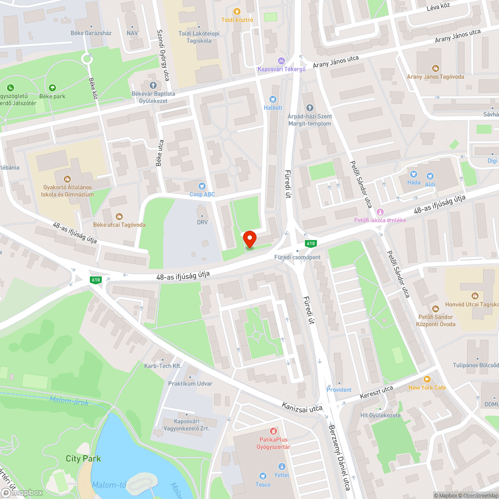 Ülőfelületek hiánya az utasváróban bejelentés helye