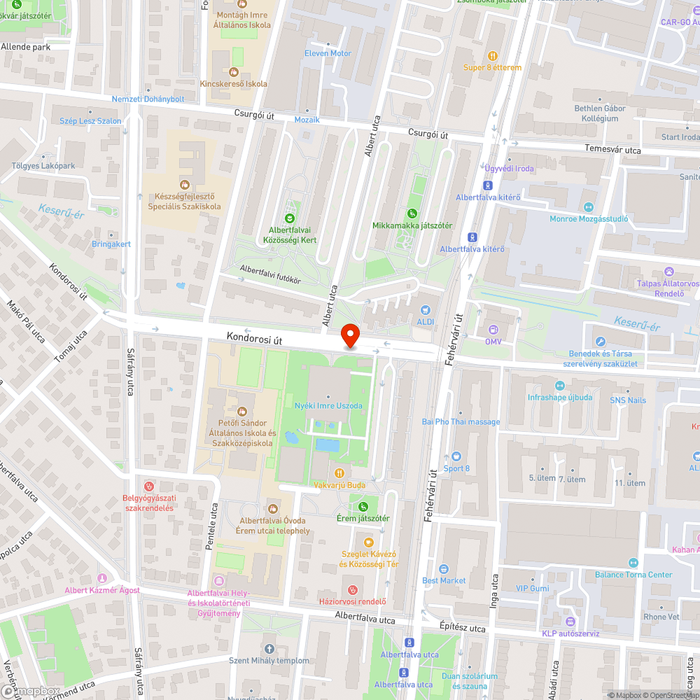 Nyéki Imre uszodai buszmegállót elálló parkoló autók bejelentés helye