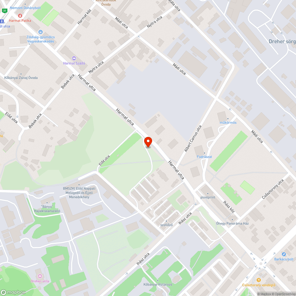 Három kupac szemét meg egy matrac bejelentés helye