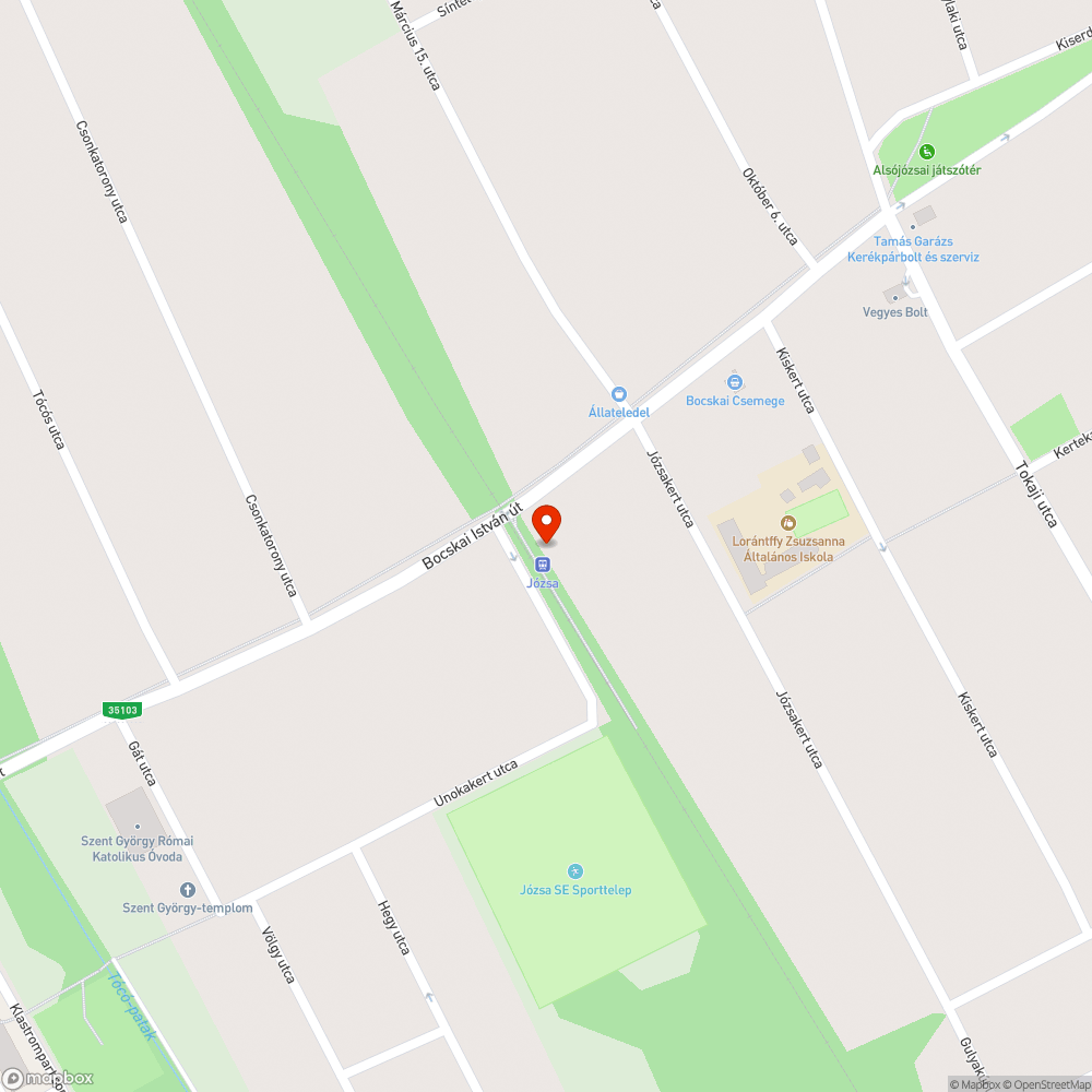 Összefirkált pad és kuka Józsa vasúti megállóhelyen bejelentés helye