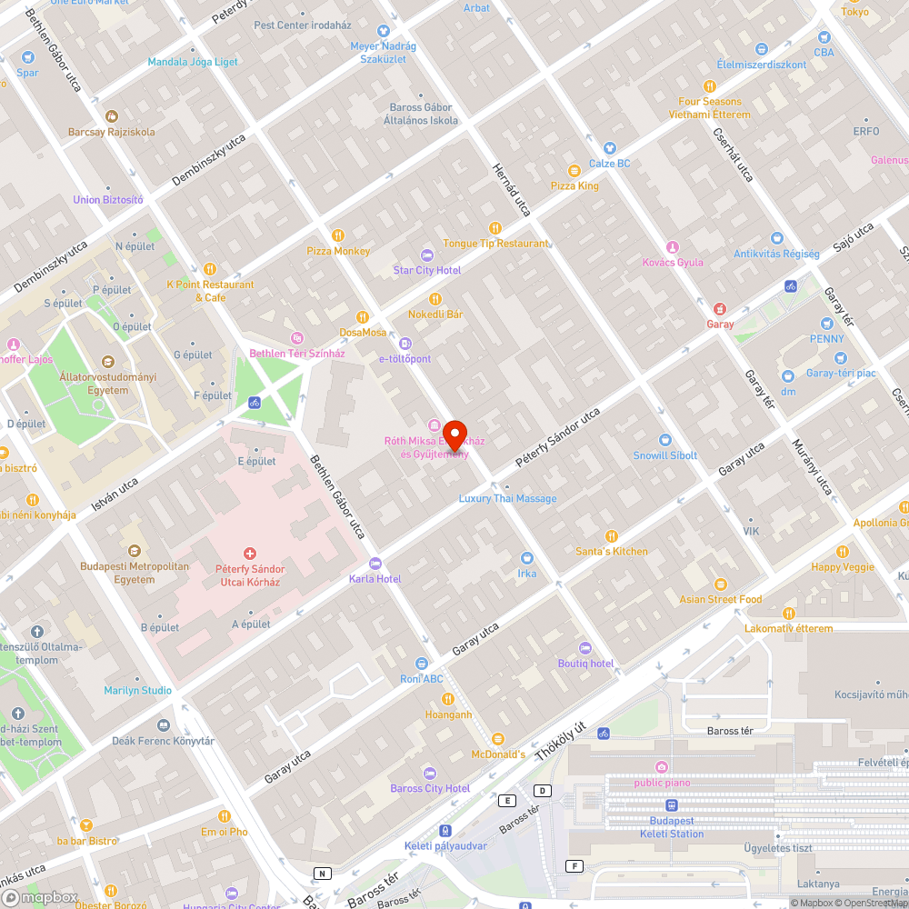 Törött, járdából kiemelkedő fedlap bejelentés helye