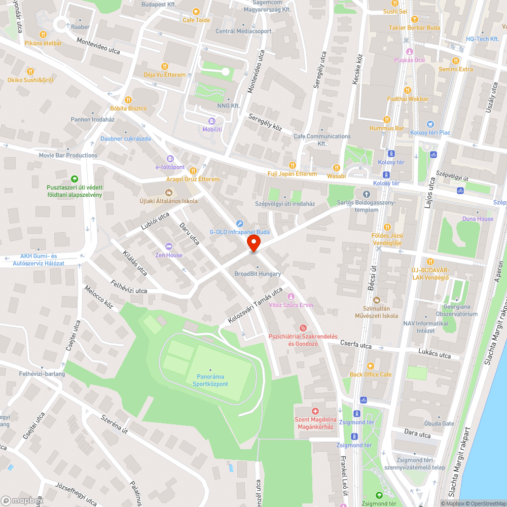 Kidőlt kerítés a járdán, baleset- és életveszélyes bejelentés helye