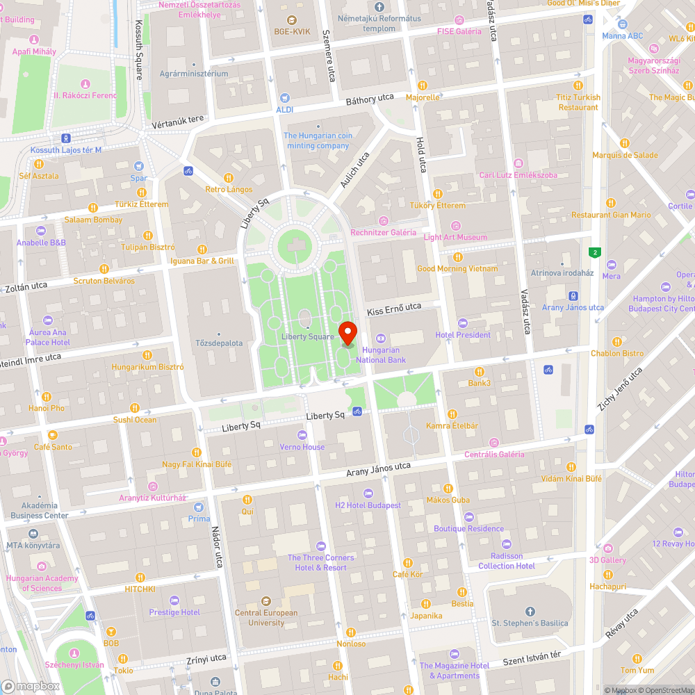 Értelmetlen, mini kerítések a Szabadság téren bejelentés helye