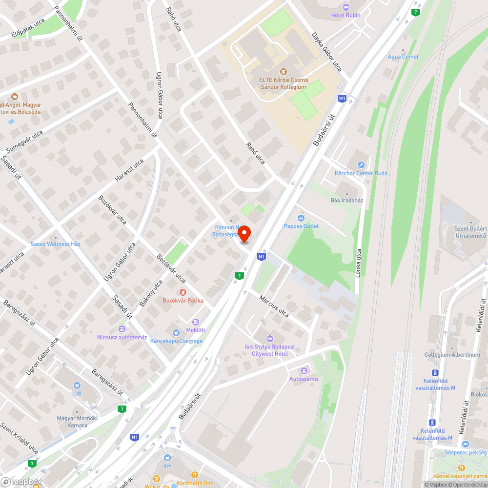 Zöldhulladék zsákban és egy kupac bejelentés helye