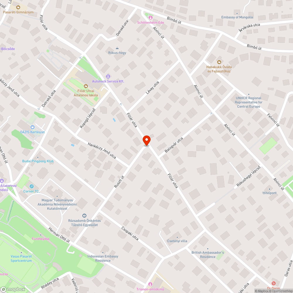 Elhasználódott és megrongálódott piros lécek bejelentés helye