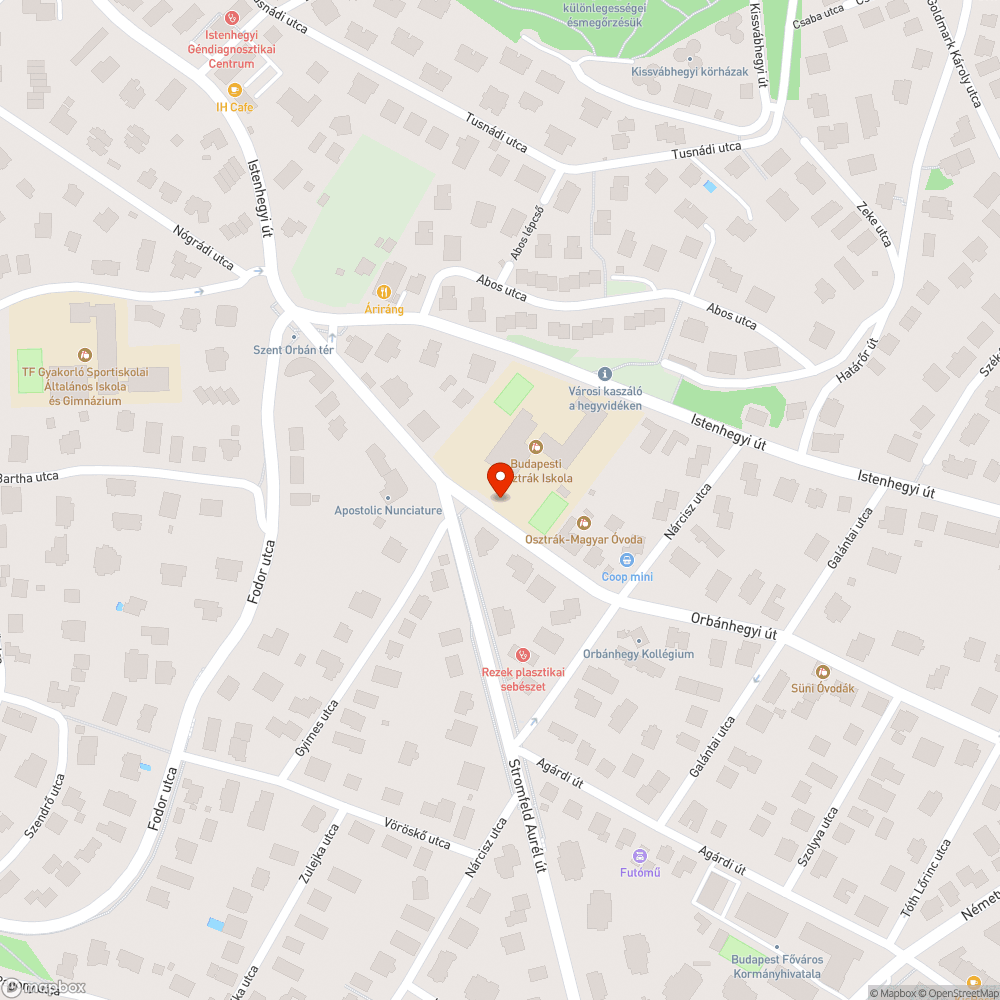 Kiszakadt pollerek helyére parkolnak bejelentés helye