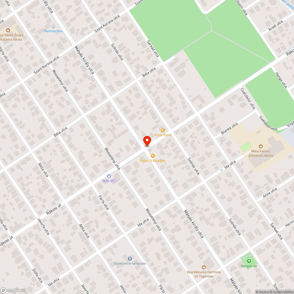 Kiégett sárga fény a közlekedési lámpában bejelentés helye