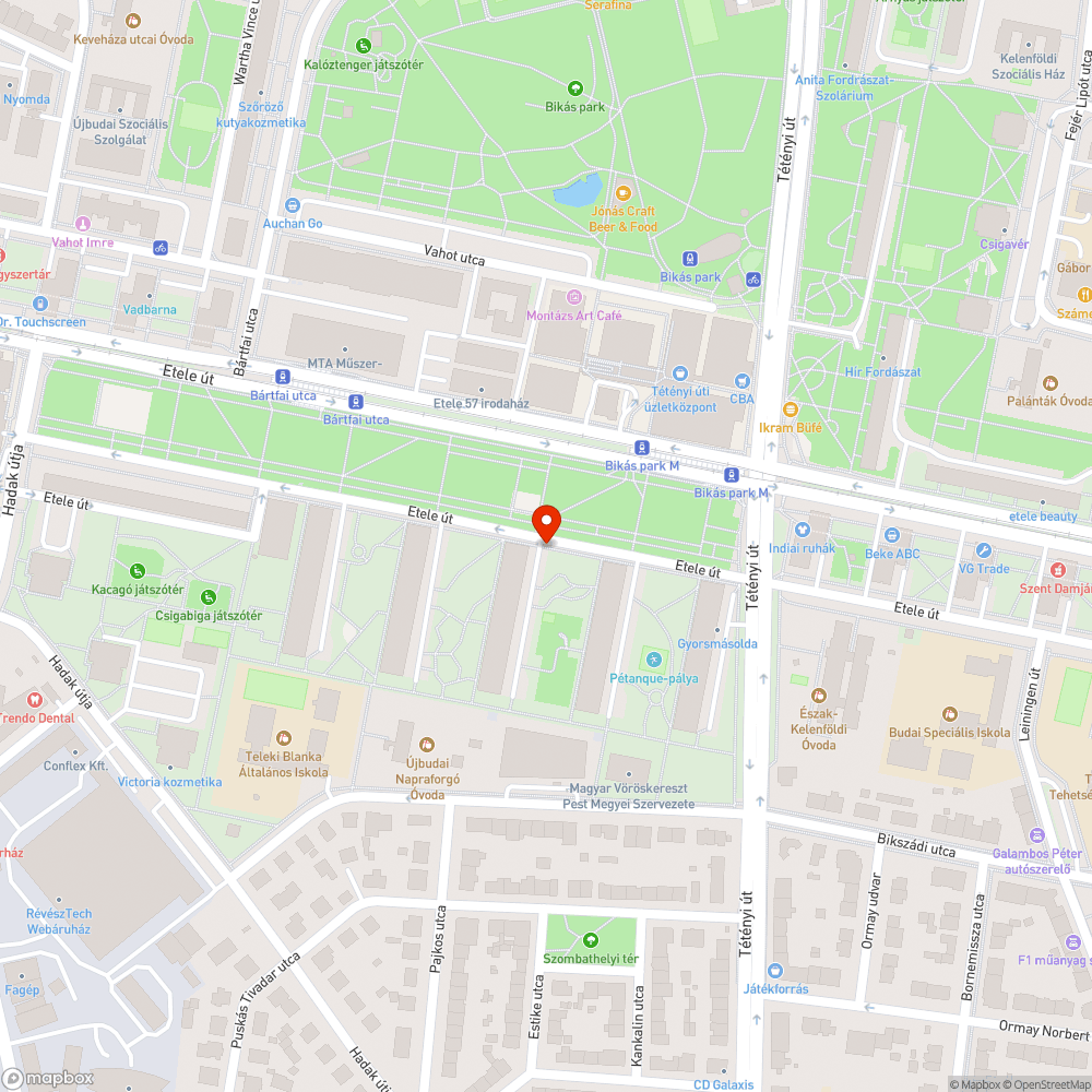 Kopott, fakó tábla bejelentés helye