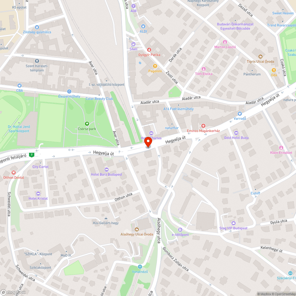 Napok óta szabálytalanul parkoló autó bejelentés helye