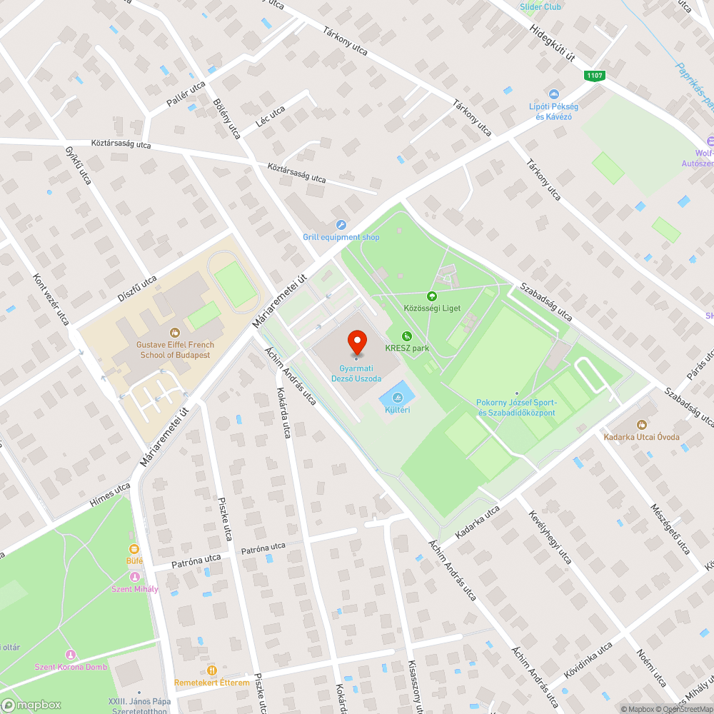 Gyarmati Dezső uszoda épület előtt balesetveszélyes járda burkolat bejelentés helye