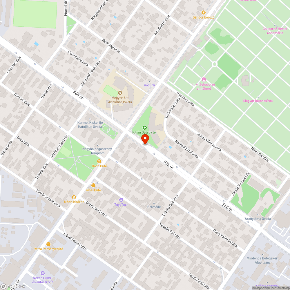 Két nagy kátyú egymás mellett a Fóti úton Újpesten bejelentés helye