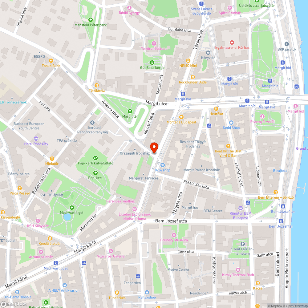 Hiányzó oszlopok lyukai a járdán bejelentés helye