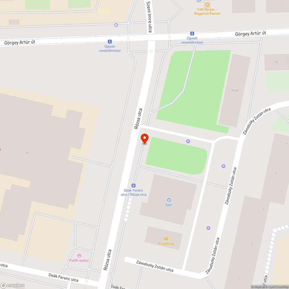 Packeta automata előtt szűk járda bejelentés helye