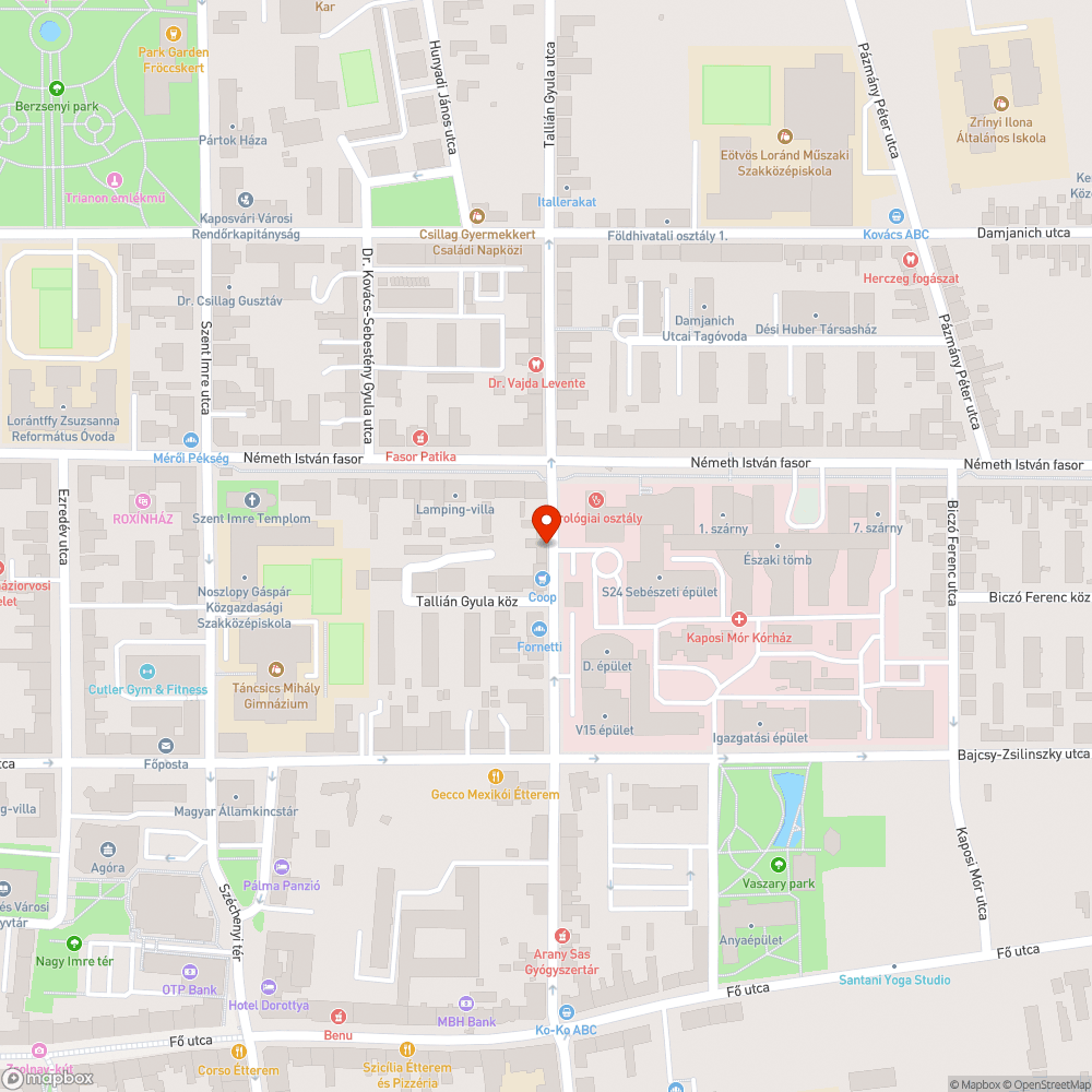 Fa gyökere felnyomta a járdát bejelentés helye