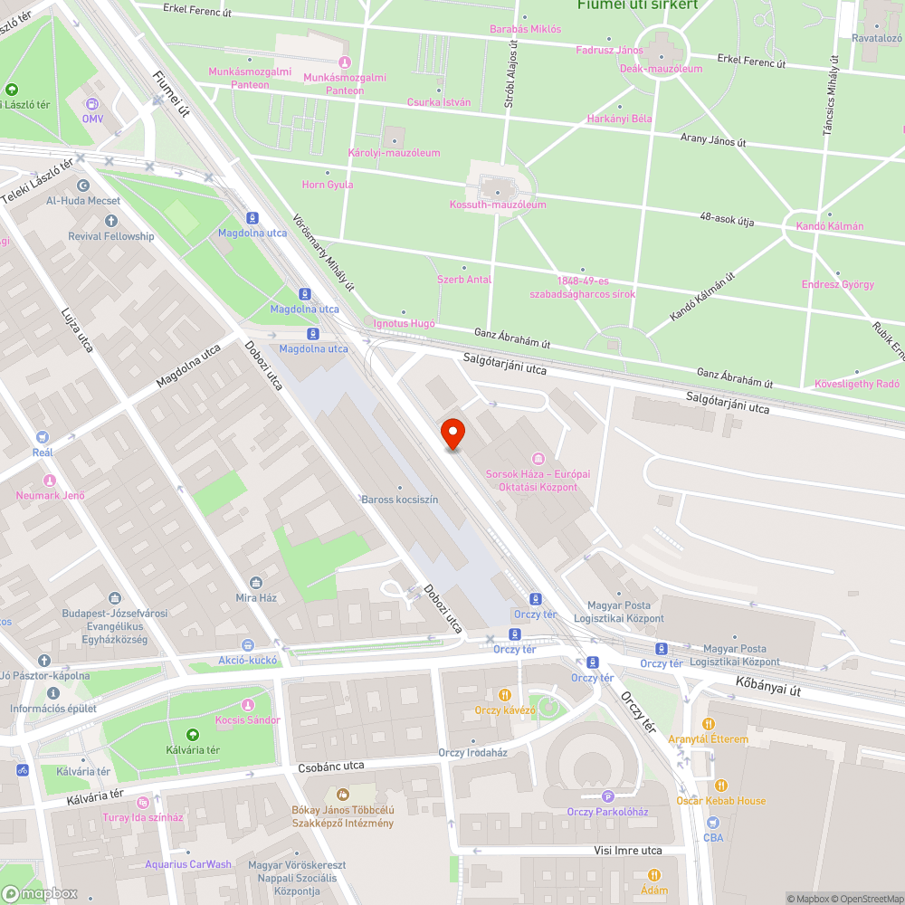 Horogkereszt a Sorsok Háza bejárata mellett bejelentés helye