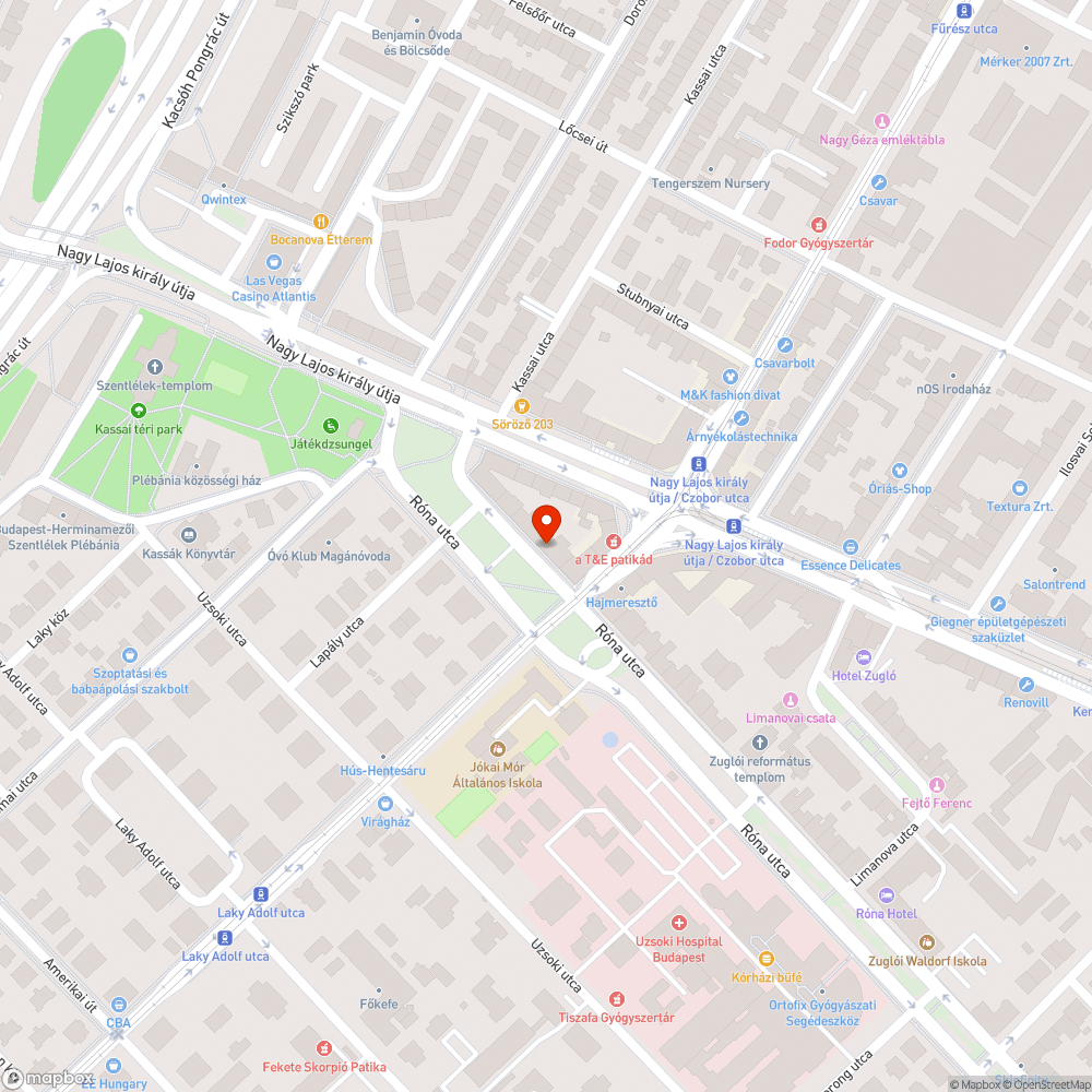 Beszakadt útburkolat a parkolóban, Róna utca bejelentés helye