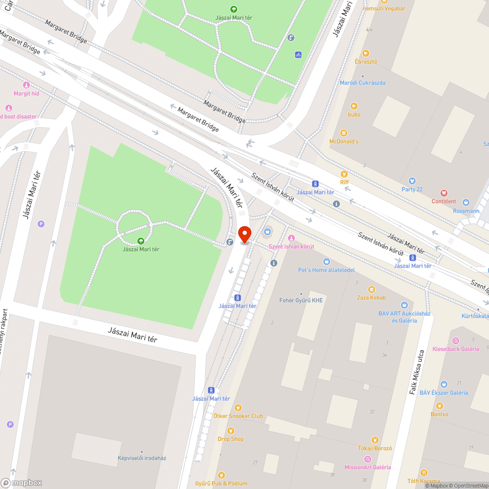 Jászai Mari tér lépcsőjénél rámpa hiánya bejelentés helye