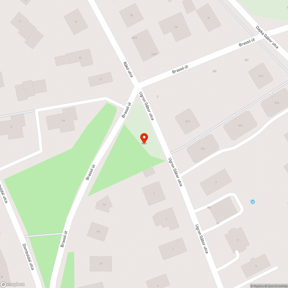 Ugron Gábor utca szemét a zöldterületen bejelentés helye