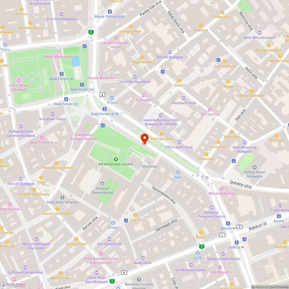 Otthagyott kerítések a Városházán bejelentés helye