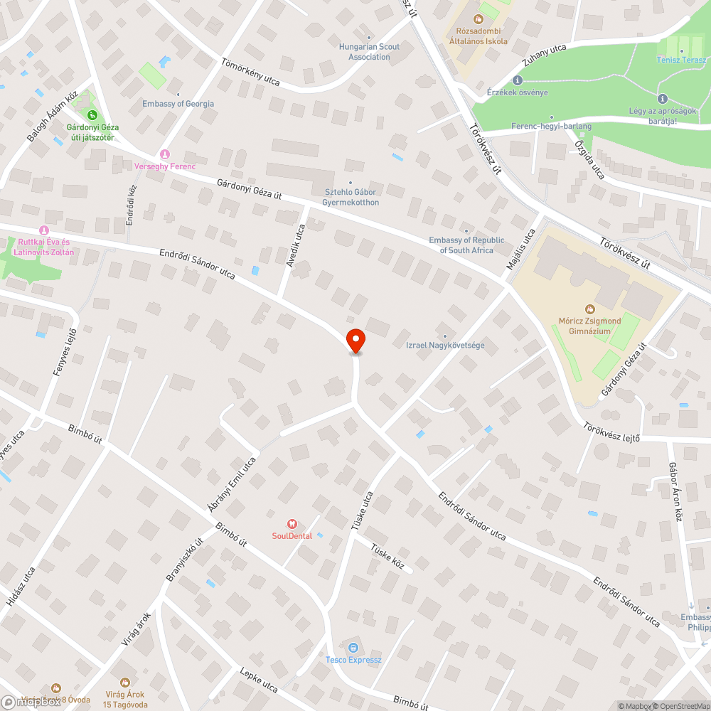 Két lejárt műszakis autó egymással szemben bejelentés helye