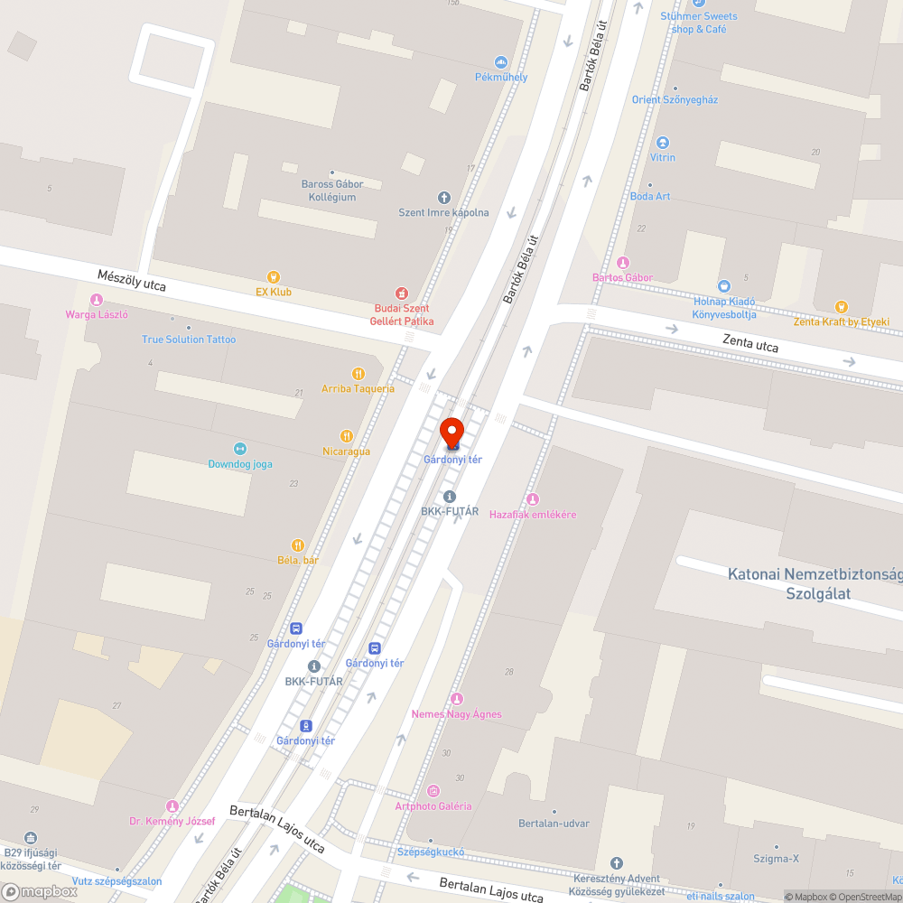 Újabb mocskolódó felirat a villamosmegállóban bejelentés helye