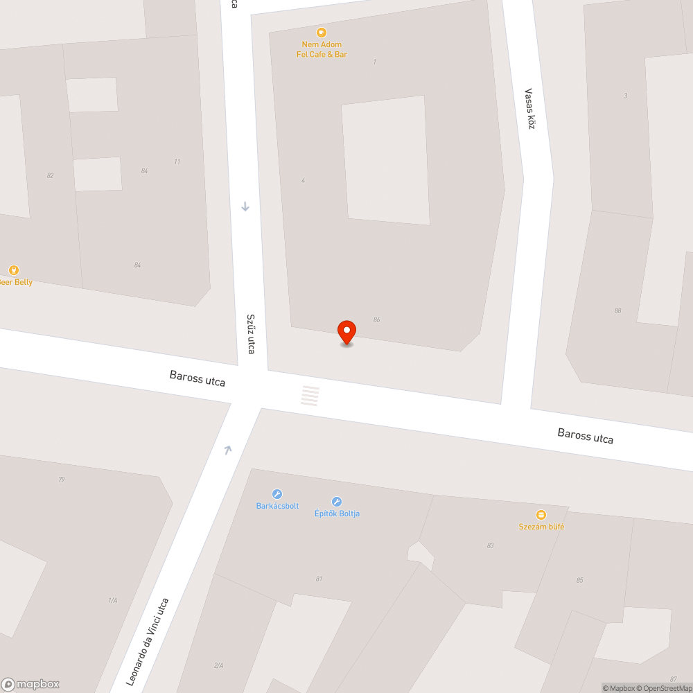 Nagyon keménnyé taposott, tömörített föld a fák körül bejelentés helye