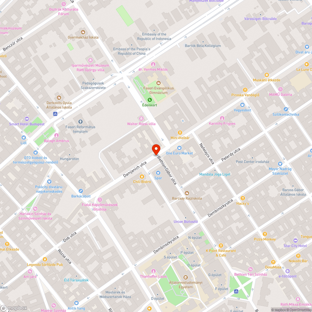 Évek óta üres fa hely bejelentés helye